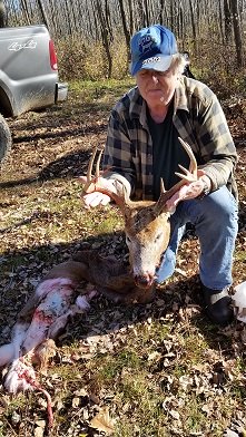 Trophy Whitetail Deer Hunting Buck